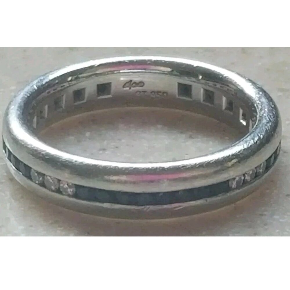 MENS ESTATE WHITNEY BOIN CHANNEL SET DIAMOND SAPPHIRE PLATINUM WEDDING BAND RING